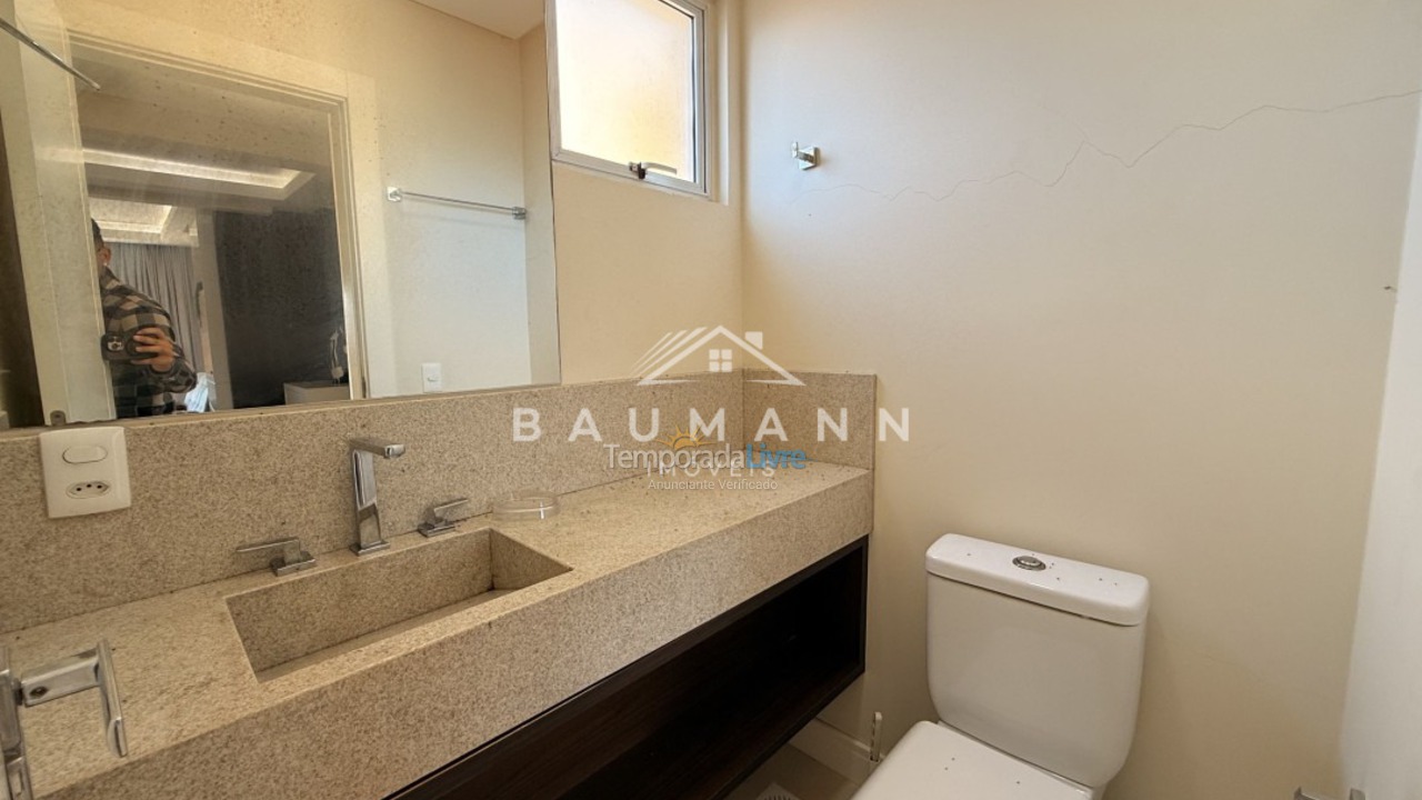 Apartment for vacation rental in Bombinhas (Praia de Bombinhas)