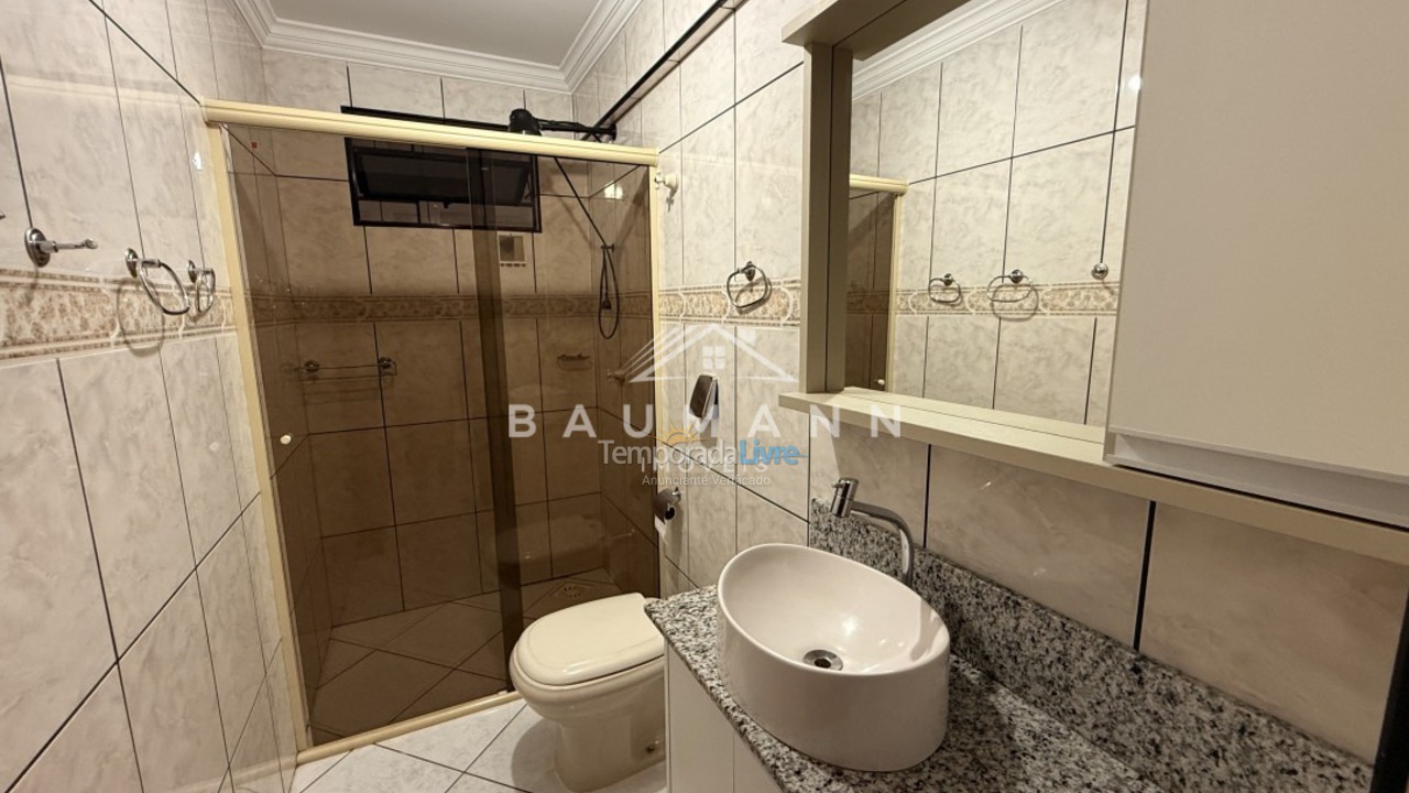 Apartamento para alquiler de vacaciones em Bombinhas (Praia de Bombas)