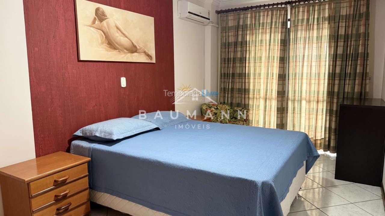 Apartment for vacation rental in Bombinhas (Praia de Bombas)