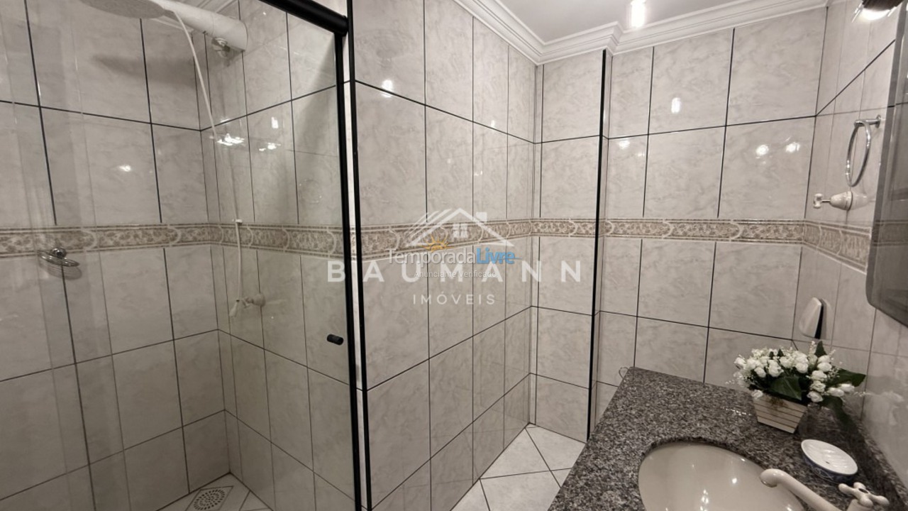 Apartment for vacation rental in Bombinhas (Praia de Bombas)