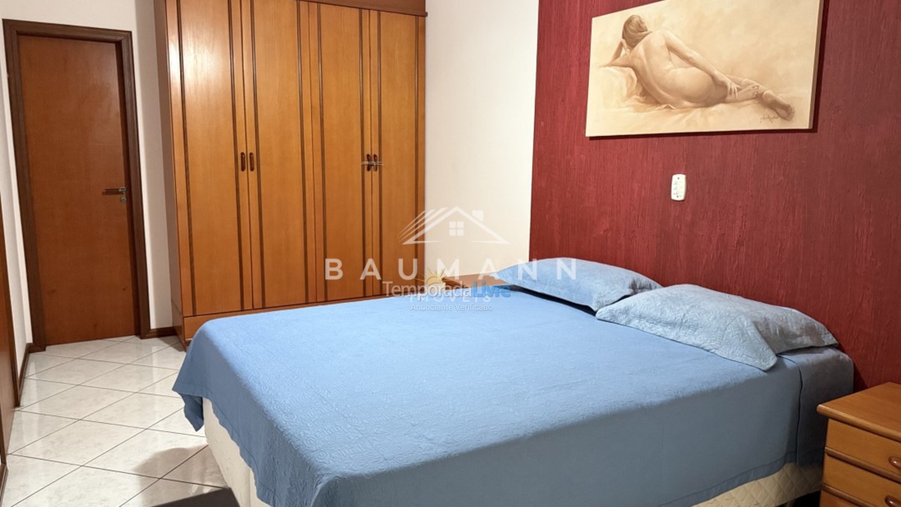 Apartment for vacation rental in Bombinhas (Praia de Bombas)