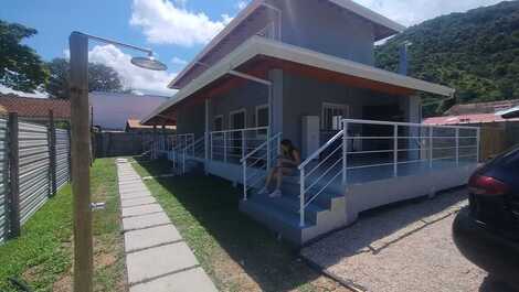 Casa Pé na Areia - 6 Pessoas