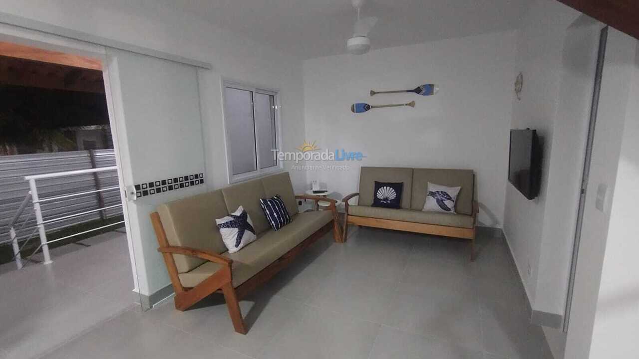 Casa para aluguel de temporada em Ubatuba (Enseada)