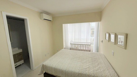 Ed. Victor Hugo: 03 suítes / ar condicionado / Balneário Camboriú