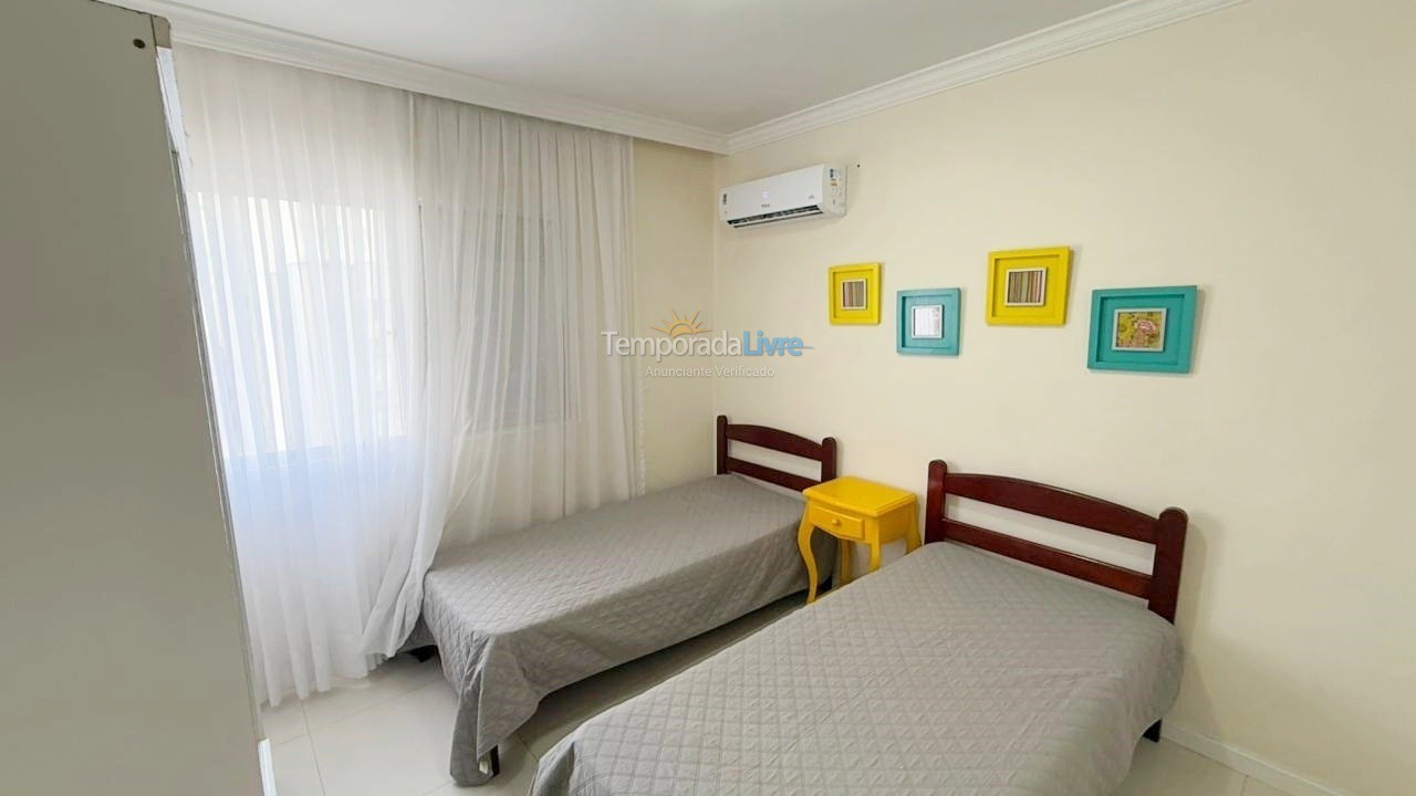 Apartamento para aluguel de temporada em Balneário Camboriú (Praia Central)