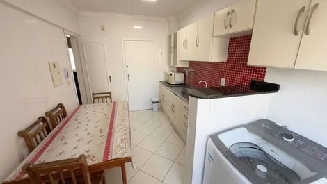 Ed. Victor Hugo: 03 suítes / ar condicionado / Balneário Camboriú