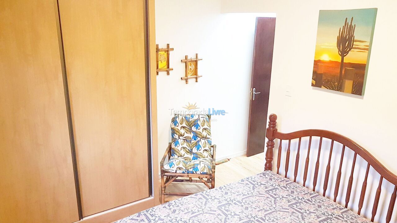 Casa para aluguel de temporada em Caraguatatuba (Martim de Sá)