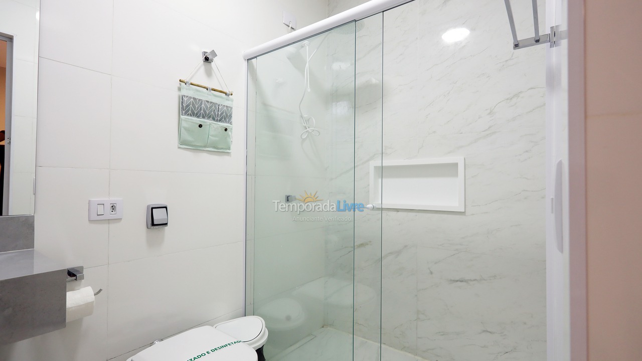 Casa para aluguel de temporada em Ubatuba (Enseada)