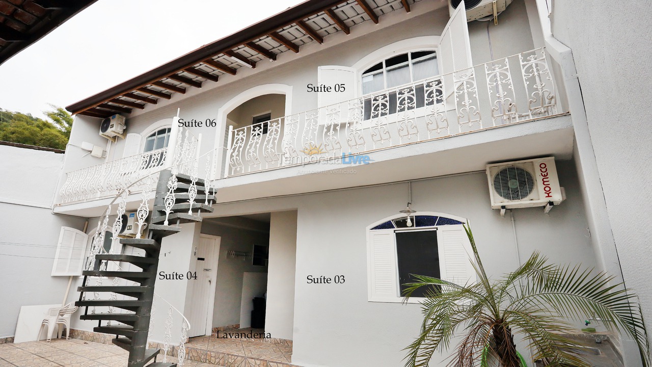 Casa para aluguel de temporada em Ubatuba (Enseada)