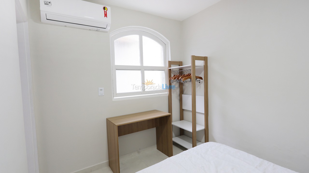 Casa para aluguel de temporada em Ubatuba (Enseada)