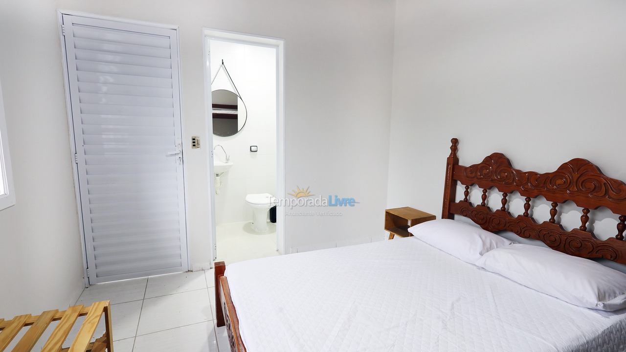 Casa para aluguel de temporada em Ubatuba (Enseada)