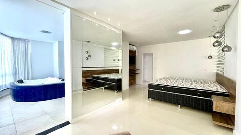 APARTAMENTO JUNTO AL MAR EN EL CORAZÓN DE MEIA PRAIA