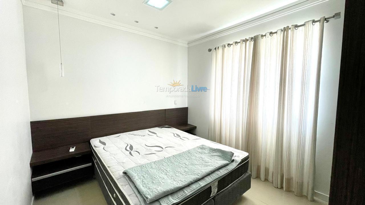 Apartamento para alquiler de vacaciones em Itapema (Meia Praia)