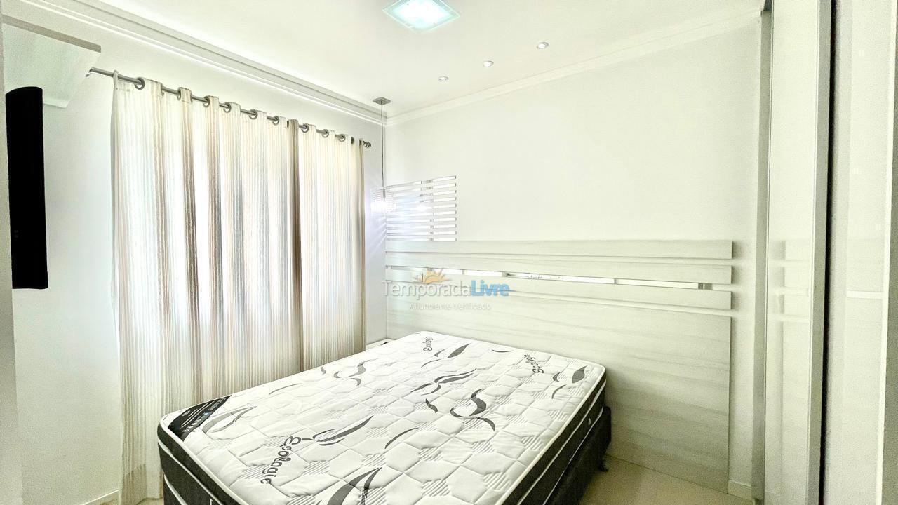 Apartamento para alquiler de vacaciones em Itapema (Meia Praia)