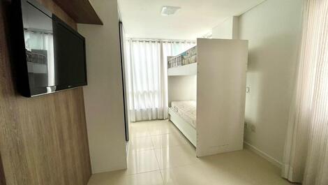 APARTAMENTO JUNTO AL MAR EN EL CORAZÓN DE MEIA PRAIA