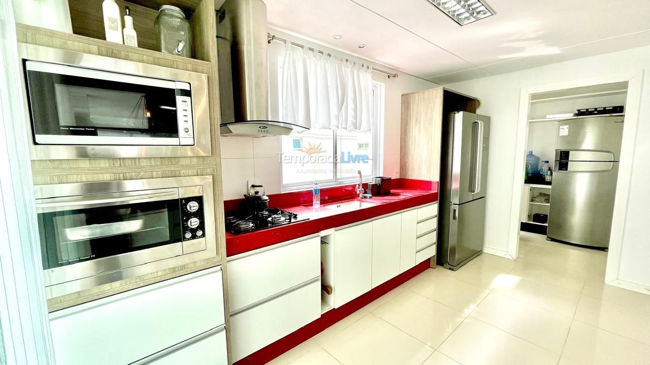 Apartamento para alquiler de vacaciones em Itapema (Meia Praia)