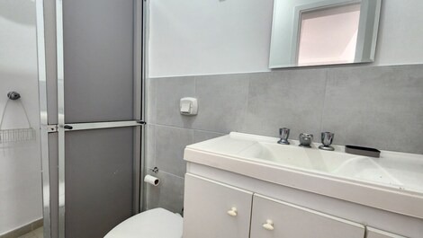 Frente ao mar 4 quartos sacada fechada em vidros, 10 pes, 1 vaga