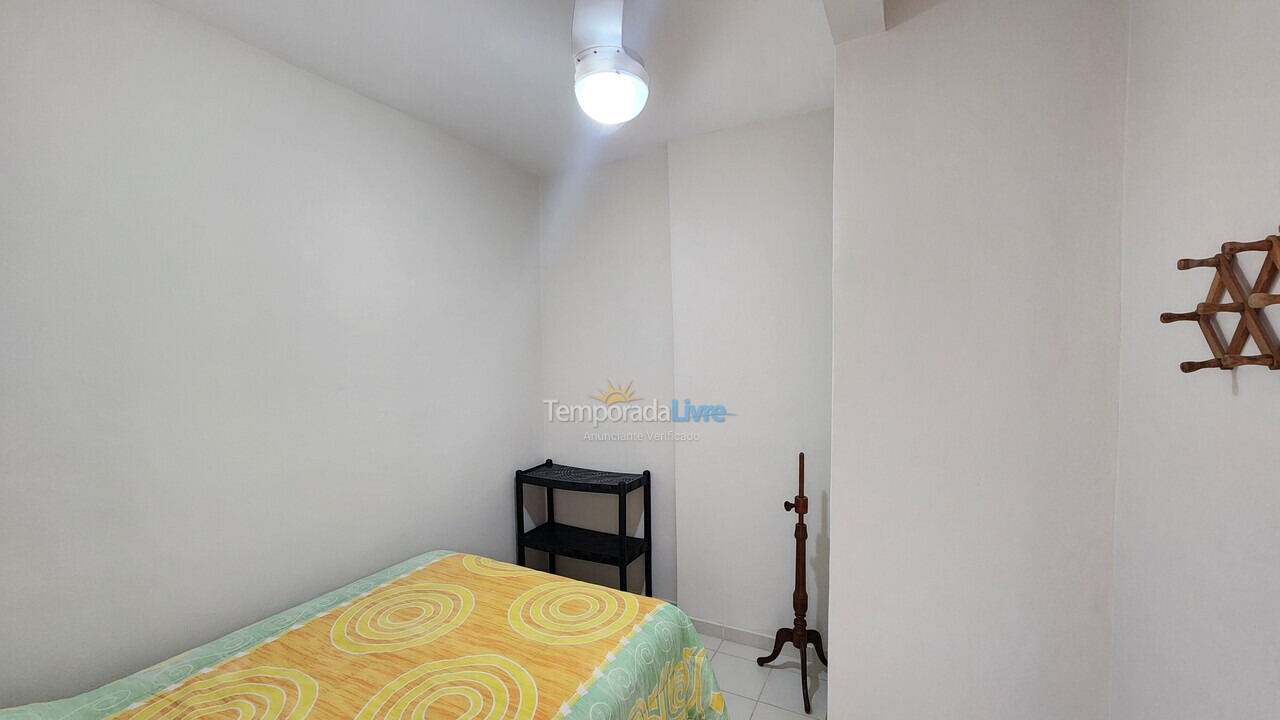 Apartamento para aluguel de temporada em Guarujá (Pitangueiras)