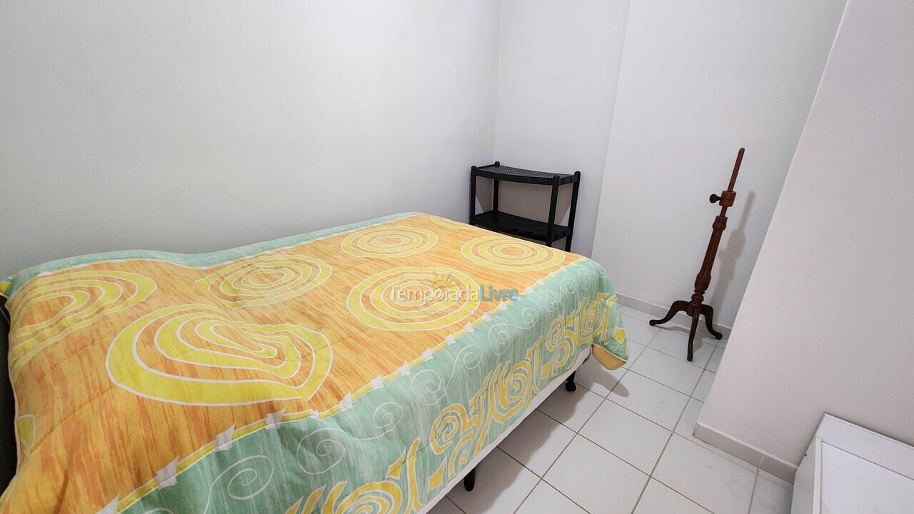 Apartamento para aluguel de temporada em Guarujá (Pitangueiras)