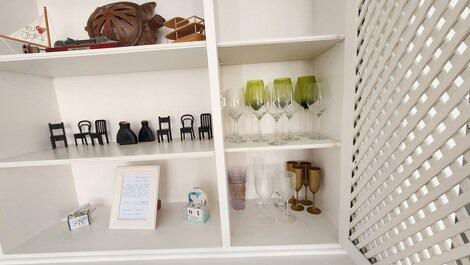 Frente ao mar 4 quartos sacada fechada em vidros, 10 pes, 1 vaga