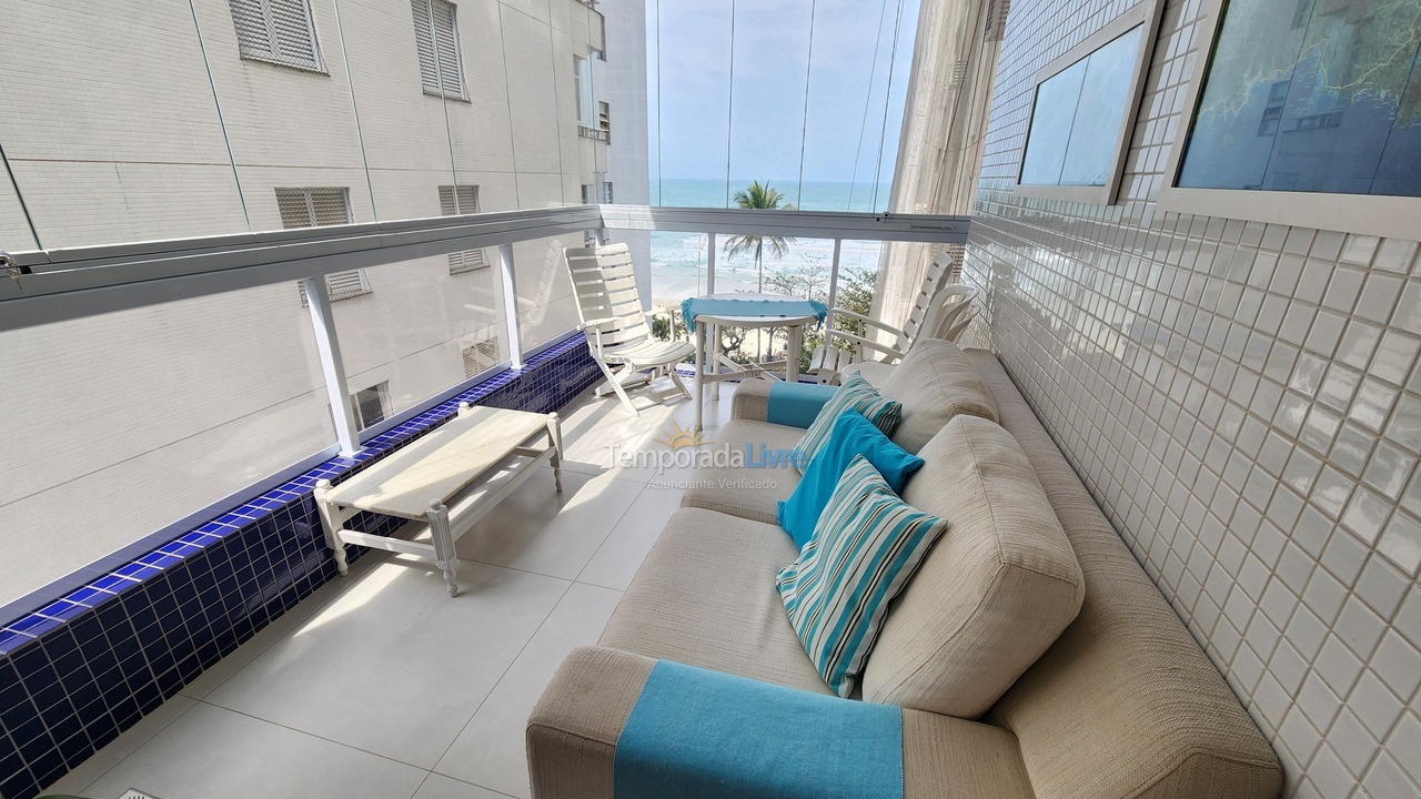 Apartamento para aluguel de temporada em Guarujá (Pitangueiras)