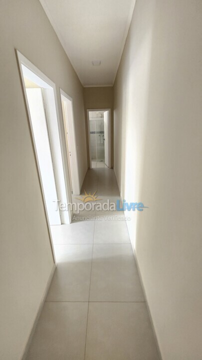 Apartamento para aluguel de temporada em Guarujá (Pitangueiras)