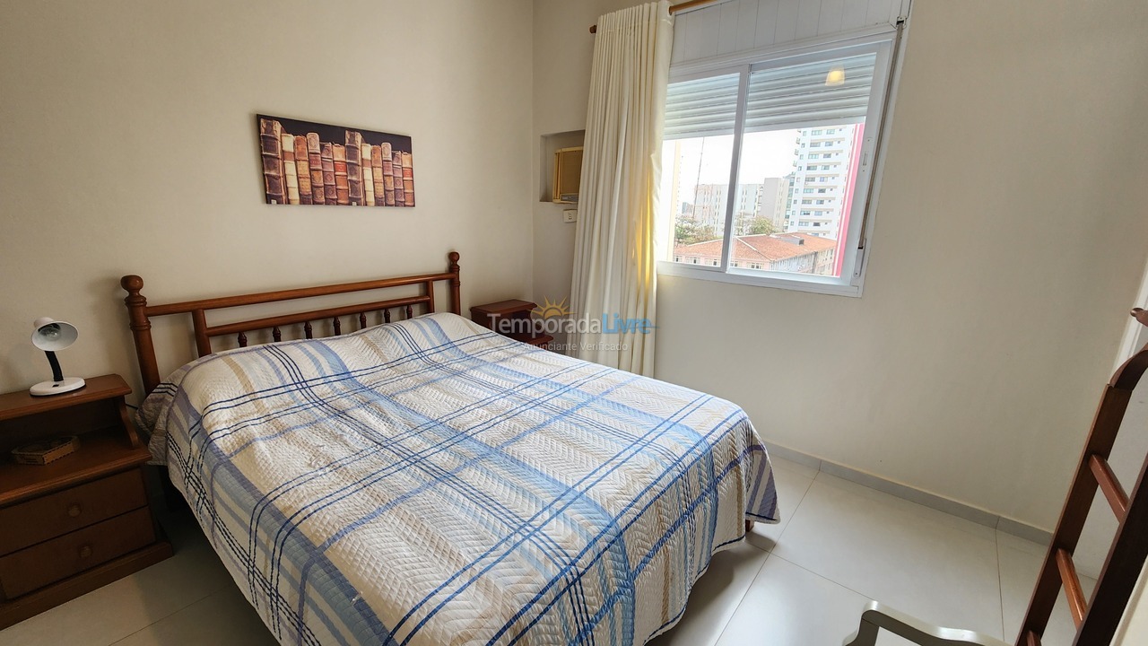 Apartamento para aluguel de temporada em Guarujá (Pitangueiras)