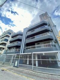 APARTMENT WITH BALCONY AND SEA VIEW