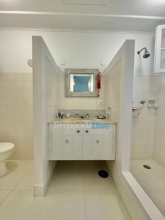 Casa para alquiler de vacaciones em São Sebastião (Praia da Baleia)