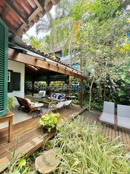 Casa para alquiler de vacaciones em São Sebastião (Praia da Baleia)