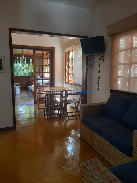 Casa para alquiler de vacaciones em Ilhabela (Reino)
