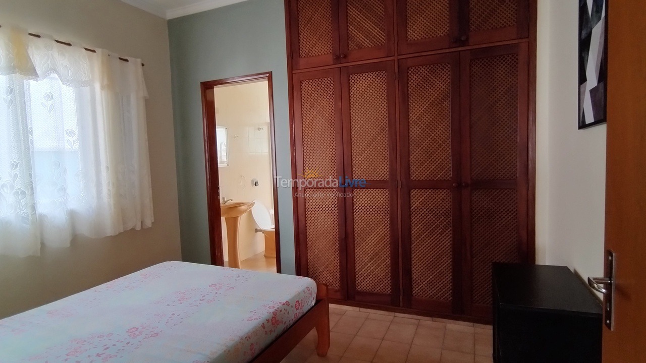 Apartamento para aluguel de temporada em Ubatuba (Praia Grande)