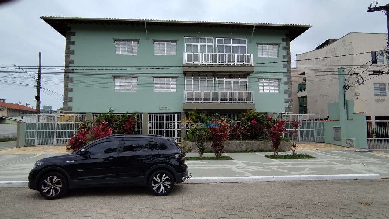 Apartamento para aluguel de temporada em Ubatuba (Praia Grande)