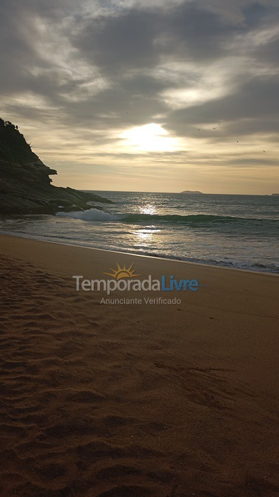 Apartamento para aluguel de temporada em Armação dos Búzios (Praia das Caravelas)