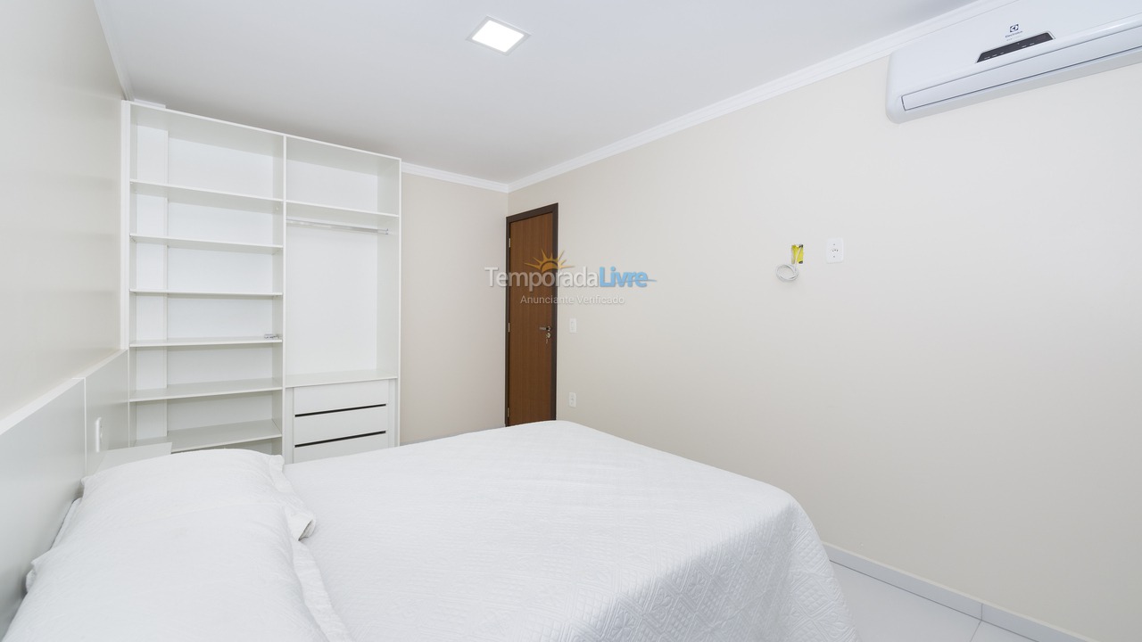 Apartment for vacation rental in Bombinhas (Canto Grande)