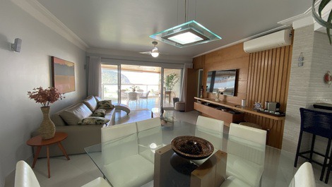 Beachfront apartment in Riviera