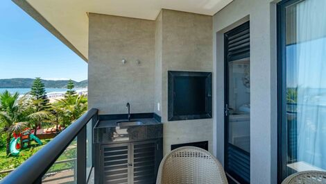 HIGH STANDARD SEASIDE APARTMENT ON MARISCAL BEACH