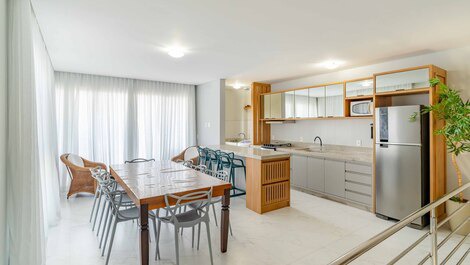 HIGH STANDARD SEASIDE APARTMENT ON MARISCAL BEACH