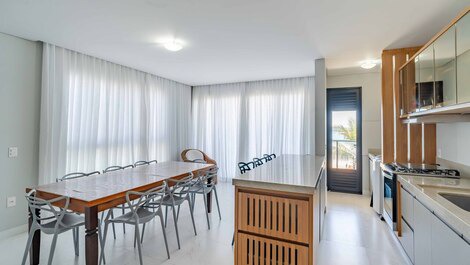 HIGH STANDARD SEASIDE APARTMENT ON MARISCAL BEACH