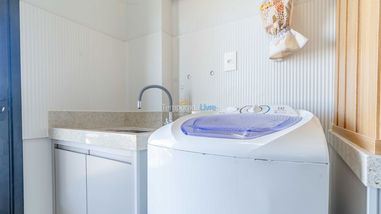 Apartment for vacation rental in Bombinhas (Mariscal)