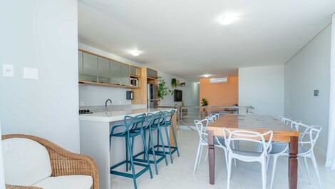 HIGH STANDARD SEASIDE APARTMENT ON MARISCAL BEACH