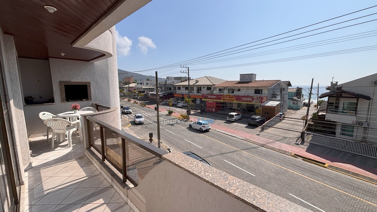 Apartamento para aluguel de temporada em Bombinhas (Praia de Bombas)