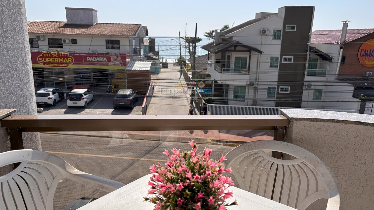 Apartamento para aluguel de temporada em Bombinhas (Praia de Bombas)