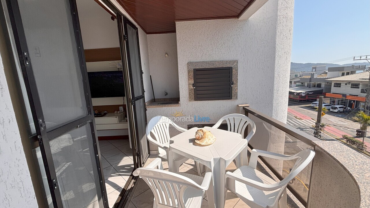Apartment for vacation rental in Bombinhas (Praia de Bombas)
