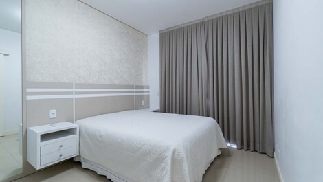 APARTAMENTO DE 3 SUITES A 50 MTS DE LA PLAYA MARISCAL