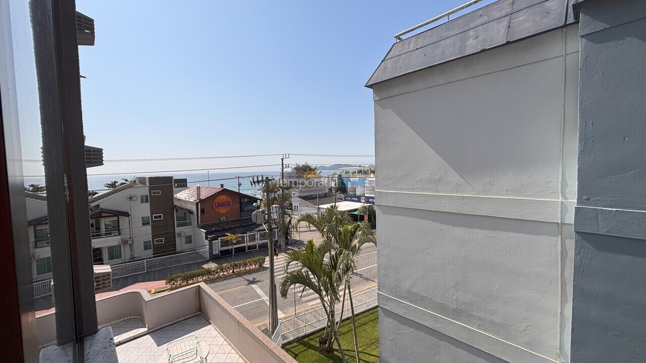 Apartment for vacation rental in Bombinhas (Praia de Bombas)