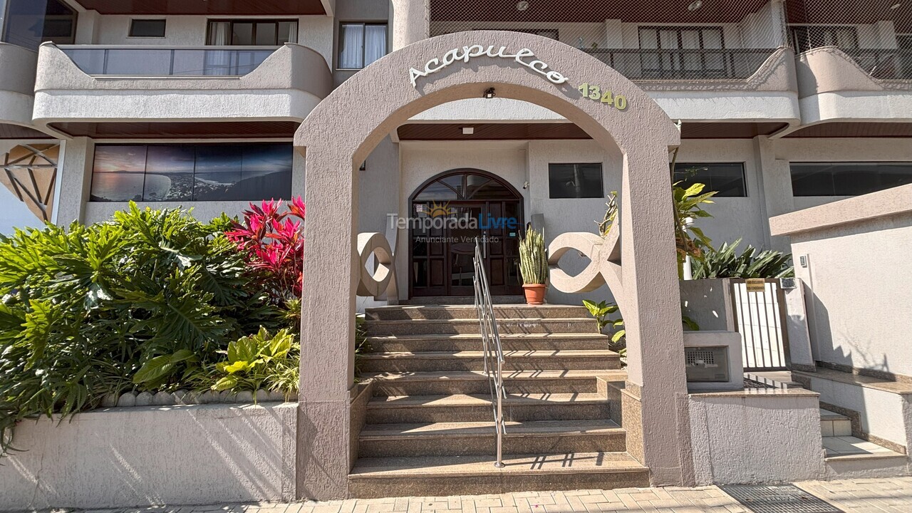 Apartment for vacation rental in Bombinhas (Praia de Bombas)