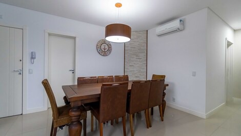 APARTAMENTO DE 3 SUITES A 50 MTS DE LA PLAYA MARISCAL