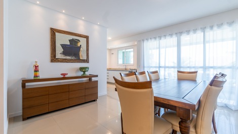 Apartamento para alugar em Bombinhas - Praia de Canto Grande Mar de Fora