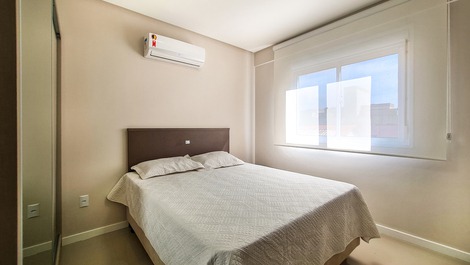 ÁTICO DÚPLEX DE ALTA GAMA CON 4 DORMITORIOS Y VISTAS AL MAR